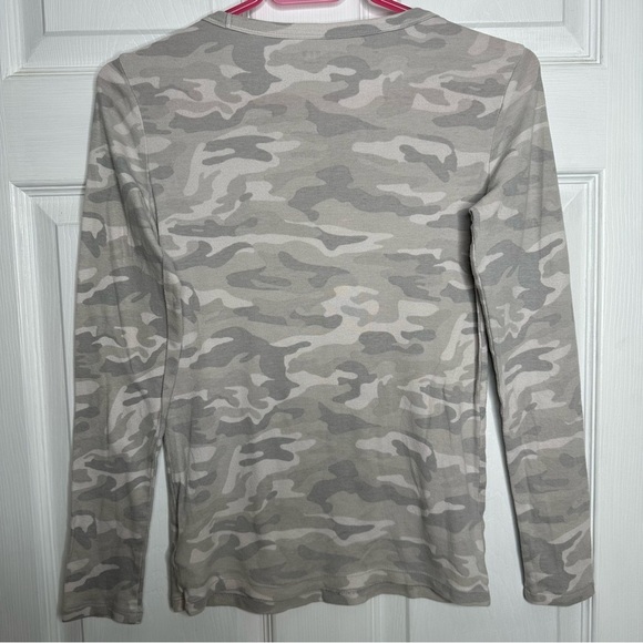 GAP Favourite Camo Shirt Long Sleeved Grey & White Size Small - Picture 11 of 16